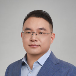 Portrait photo of Jerry Hua